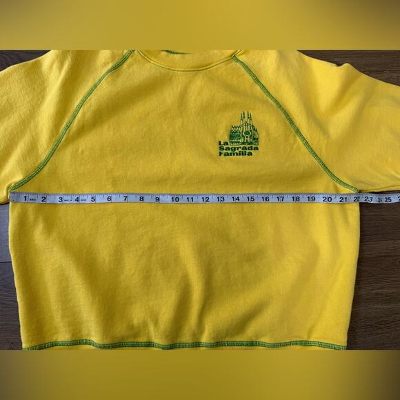 NWOT Made Some Souvenirs Sagrada Familia Sweatshirt Yellow Size XS - Picture 9 of 10